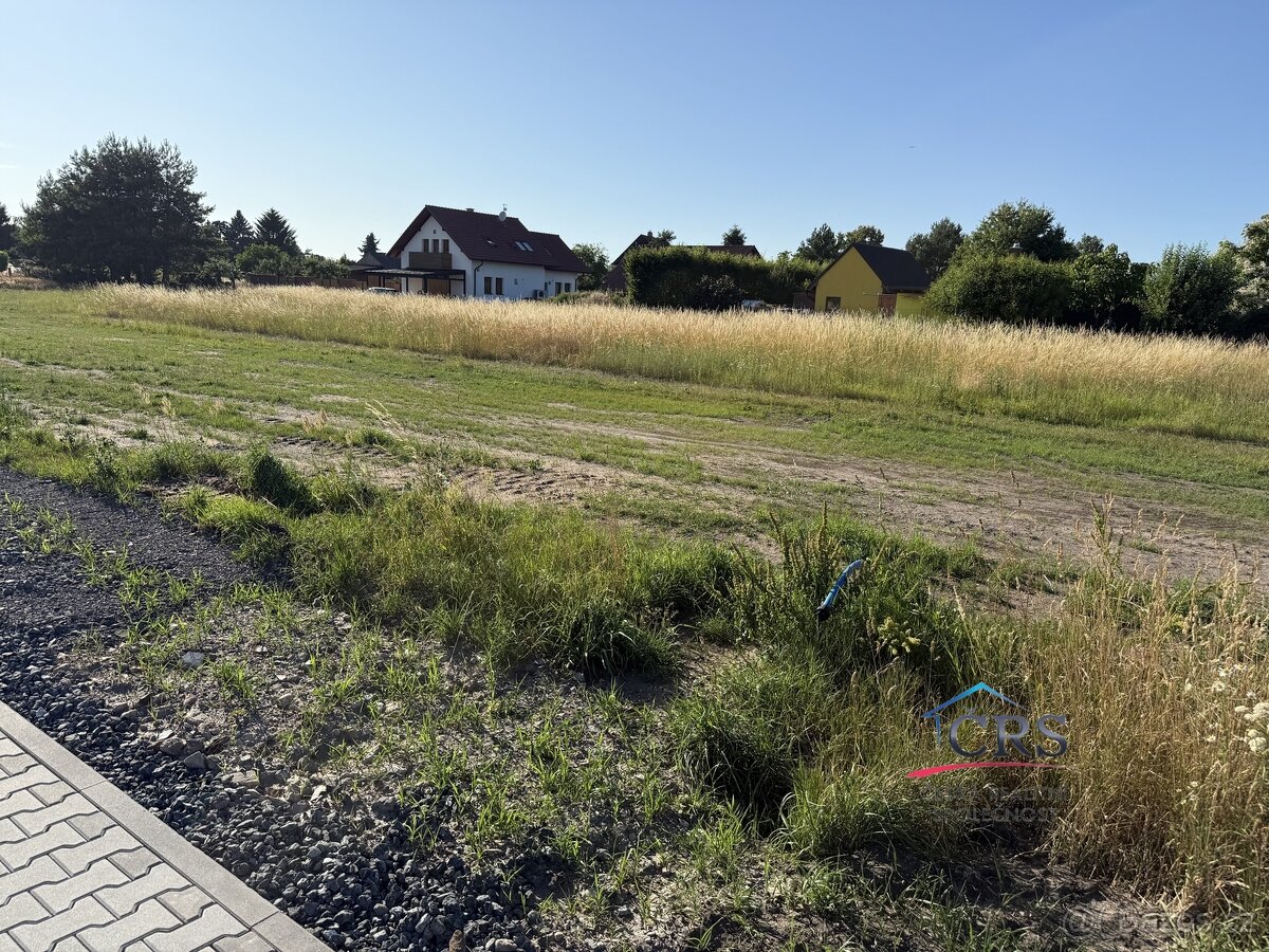 St. pozemek 927 m2, kompletně zasíťovaný, Sány - okr. Nymbur - 7