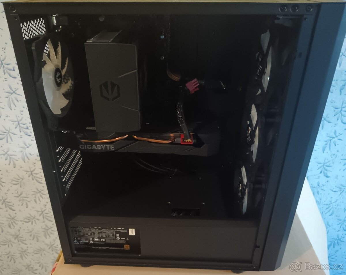 Herní Počítač - 7