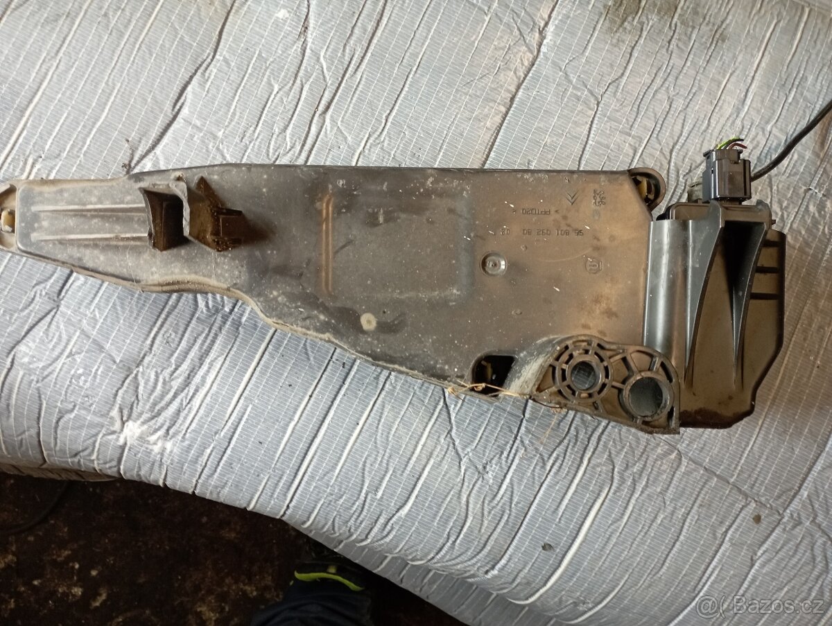 PEUGEOT CITROEN NÁDRŽKA NA ADITIVA NA C4 PICASSO, BERLINGO - 7