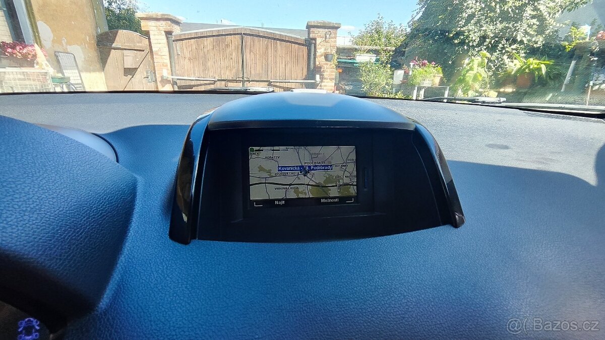 Renault Koleos 2.0 dCi, 2012, BOSE, 4×4, tažné - 7