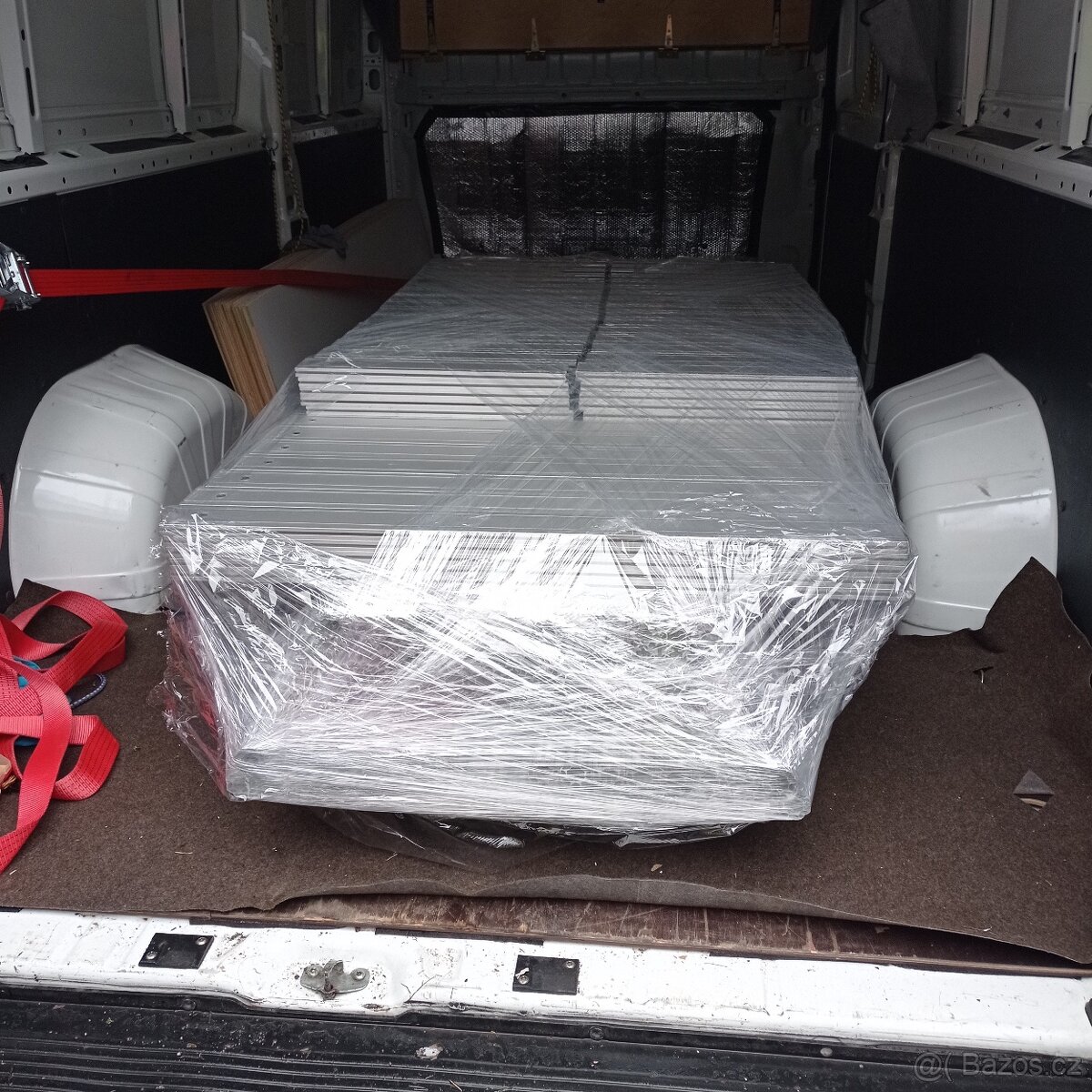 Pronájem dodávky s řidičem Brno - 7