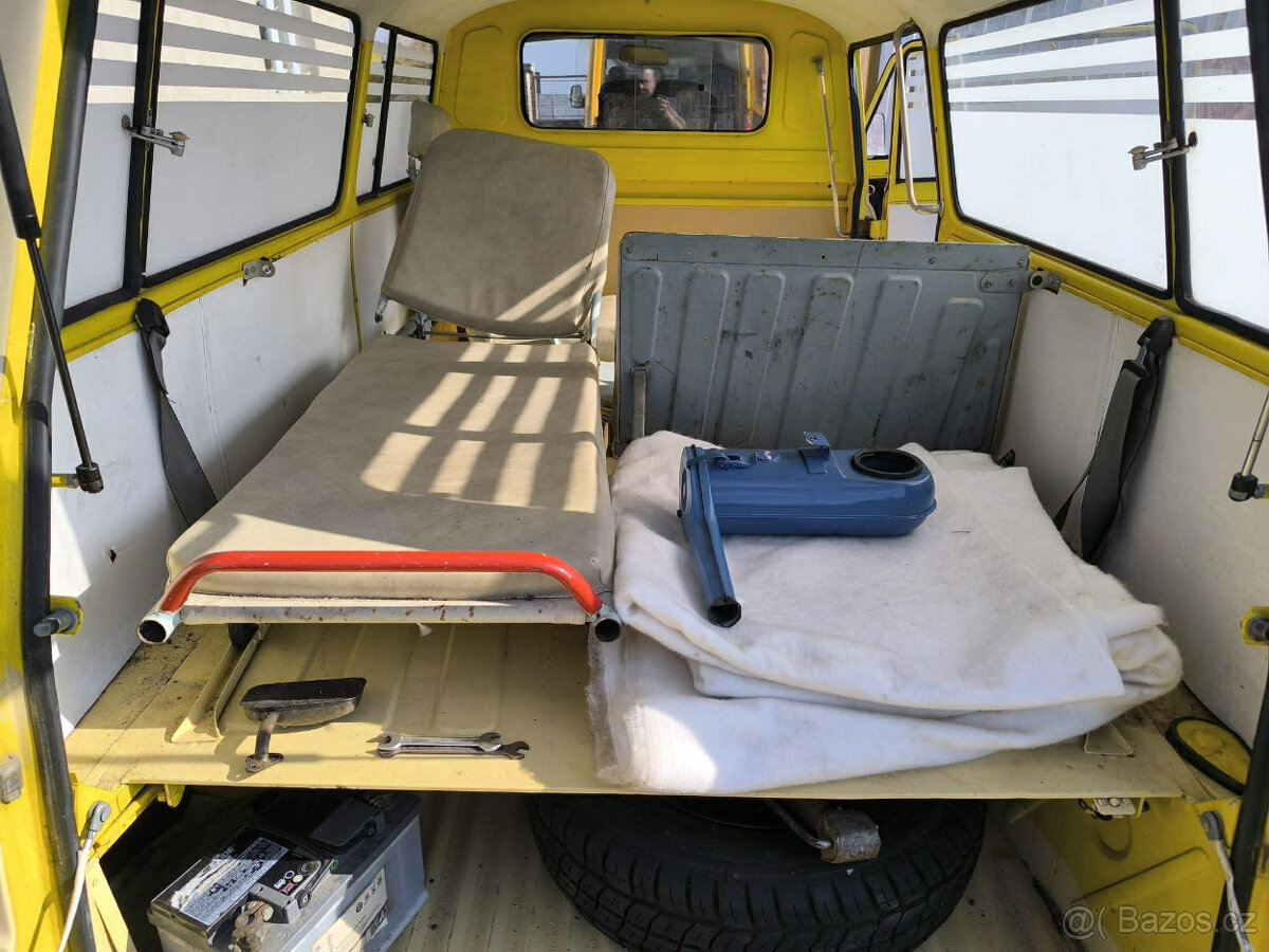 TAZ - Škoda 1203 - Sanitka - 7