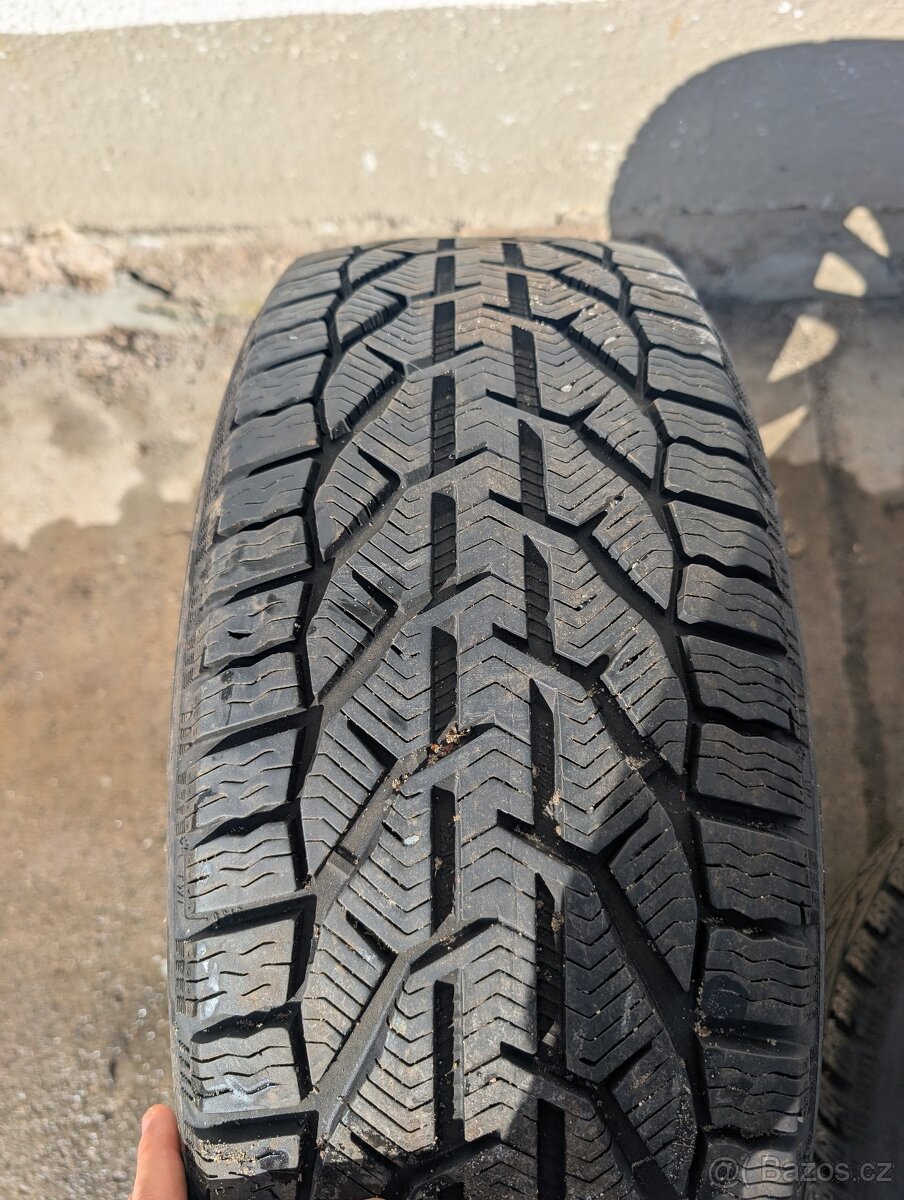 Originál Volvo zimní ALU pneu, V40CC, 17x7J, ET50, 225/50 - 7