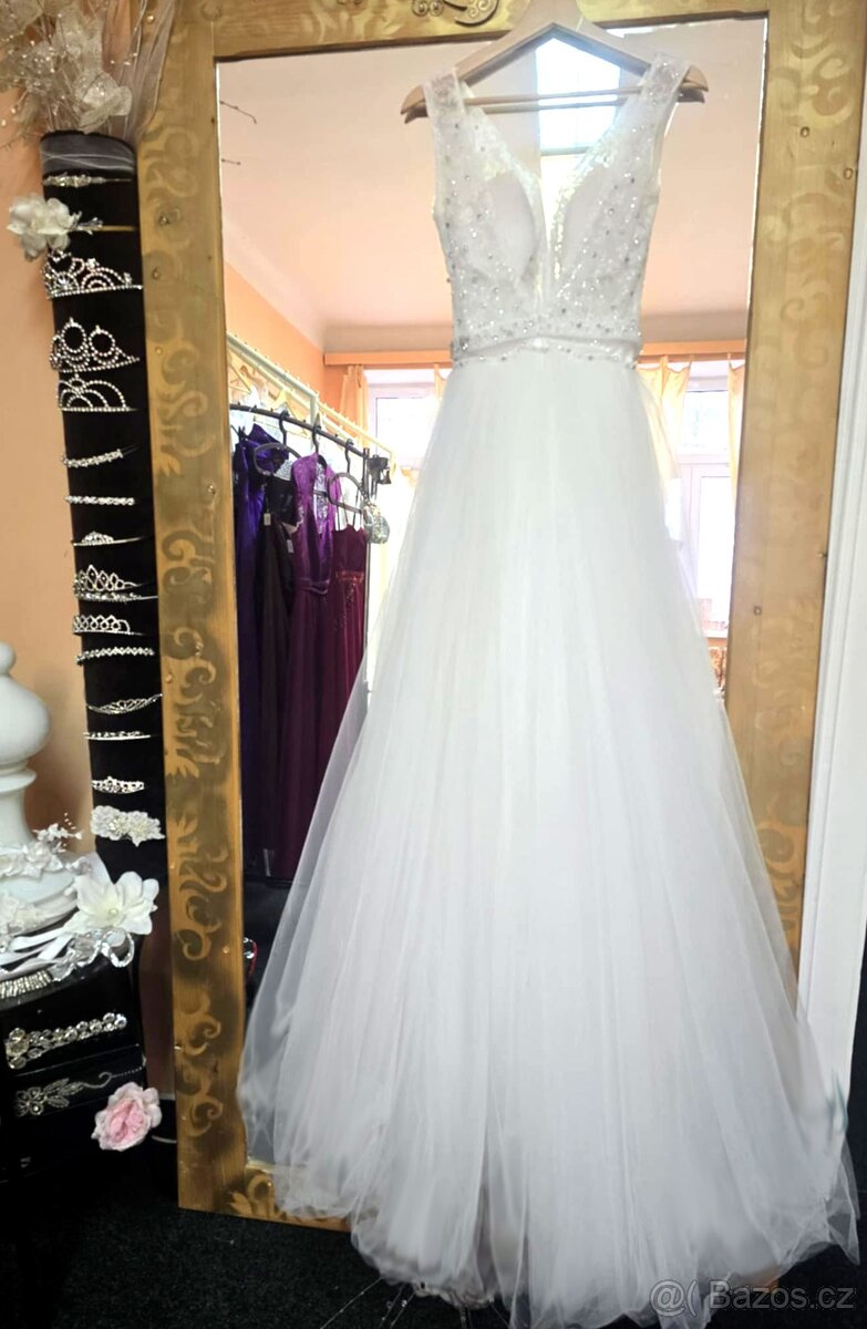 PŘEKRÁSNÉ SVATEBNÍ ŠATY 2v1 - 7