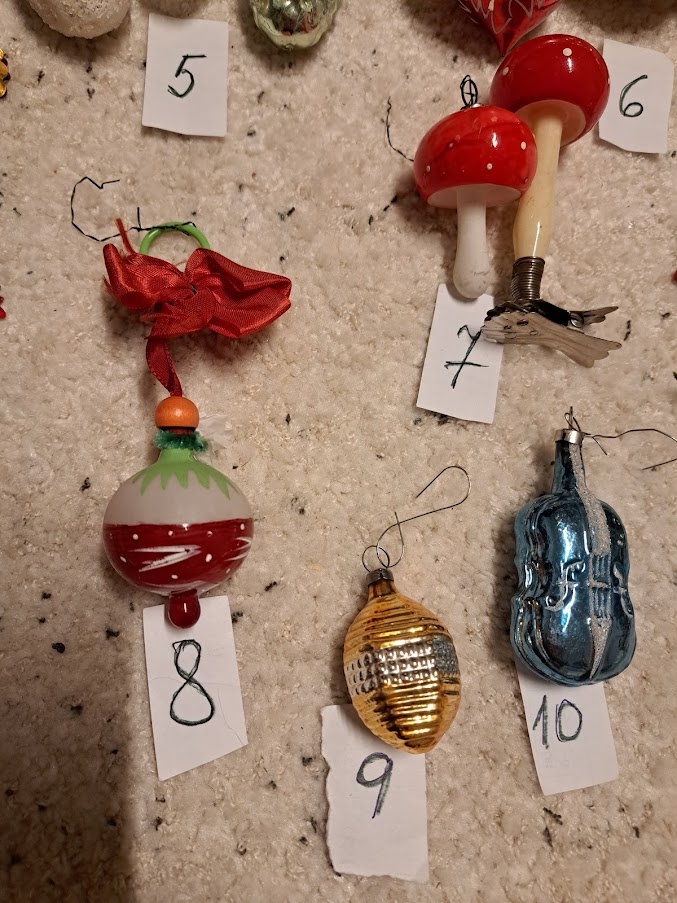 staré vánoční ozdoby - 7