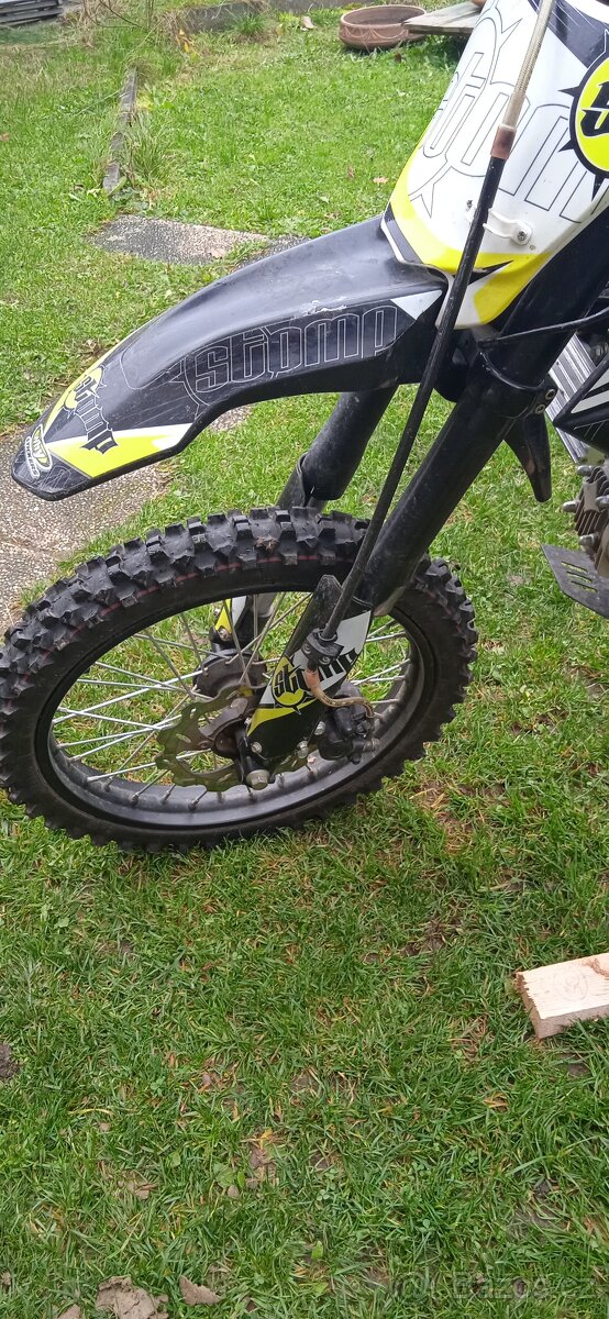 Motorka pitbike Stomp Z3 140 - 7