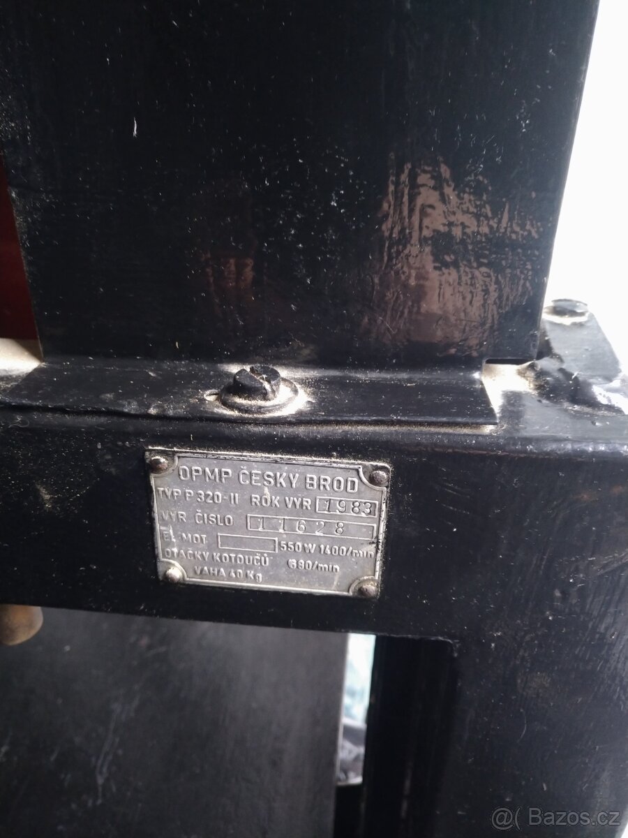 Pásová pila P320 II - 7