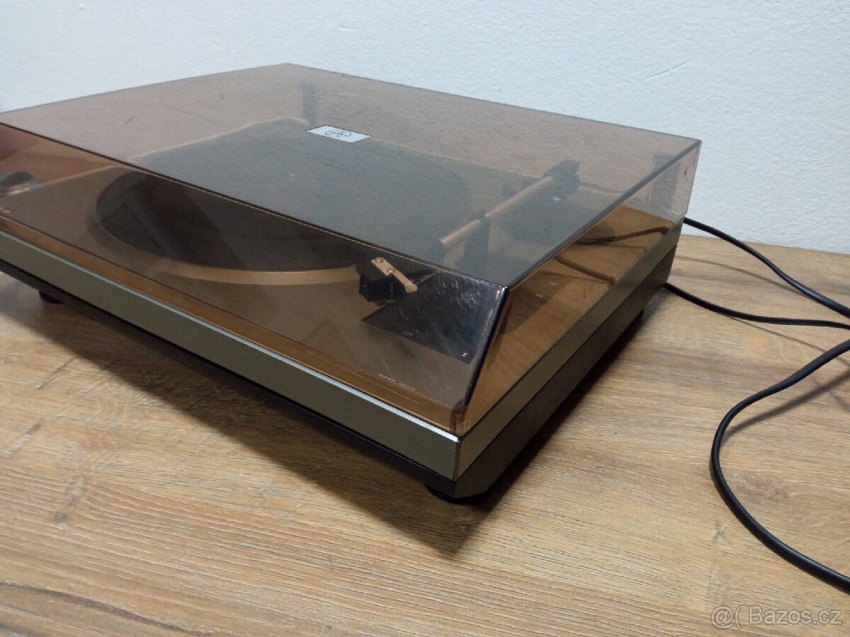 Gramofon Tesla NC 300 - 7