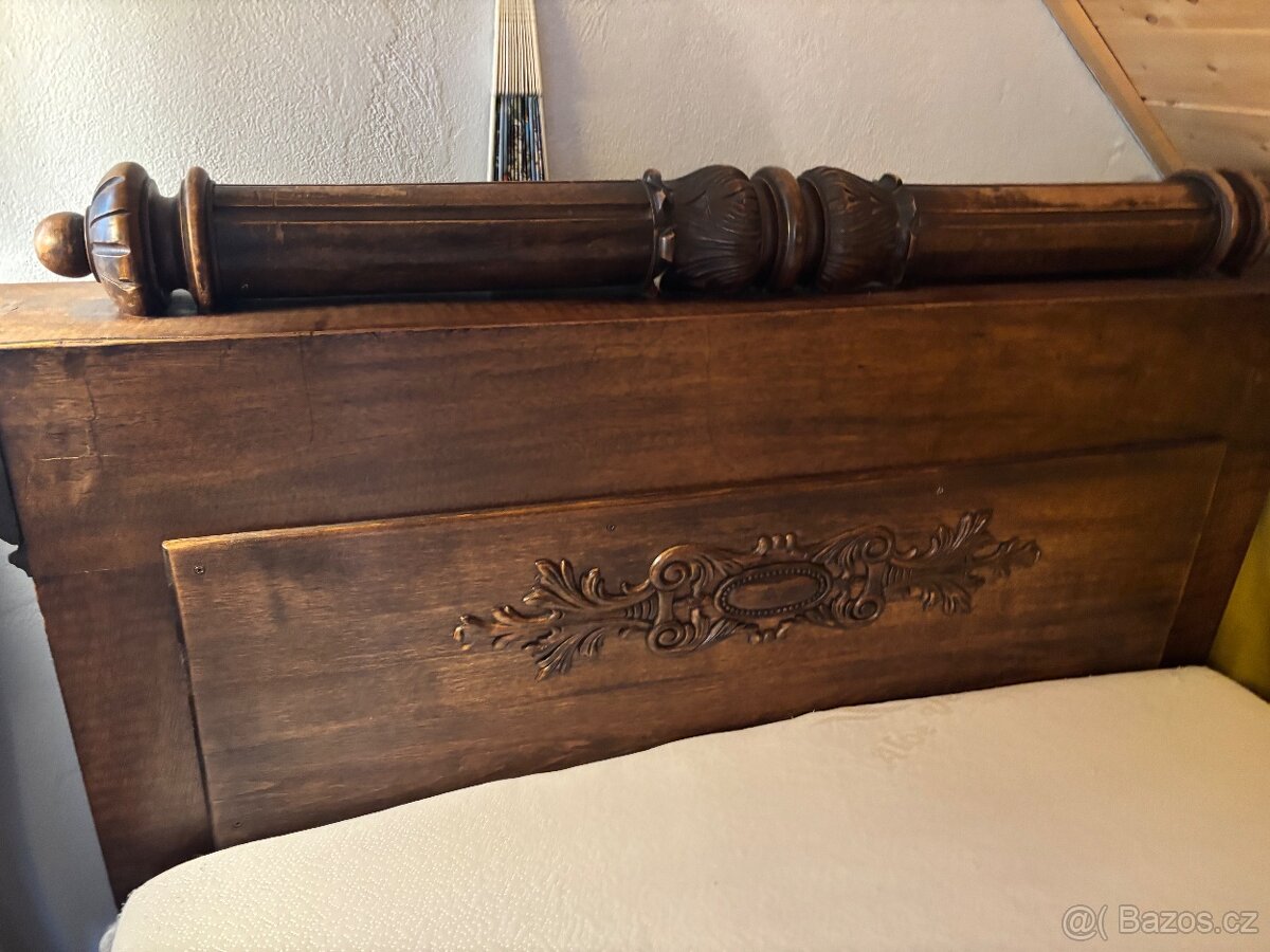 Starožitná postel s roštem a matraci - 7