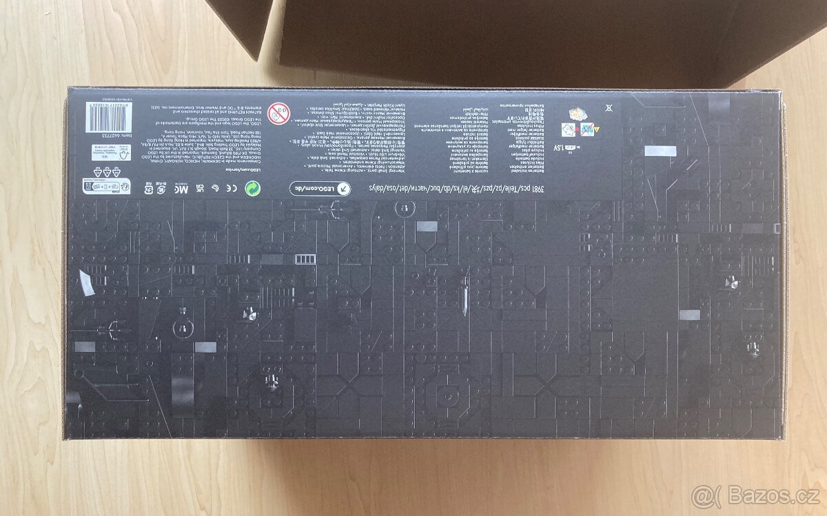 LEGO 76252 Batmanova jeskyně sběratelský box - 7