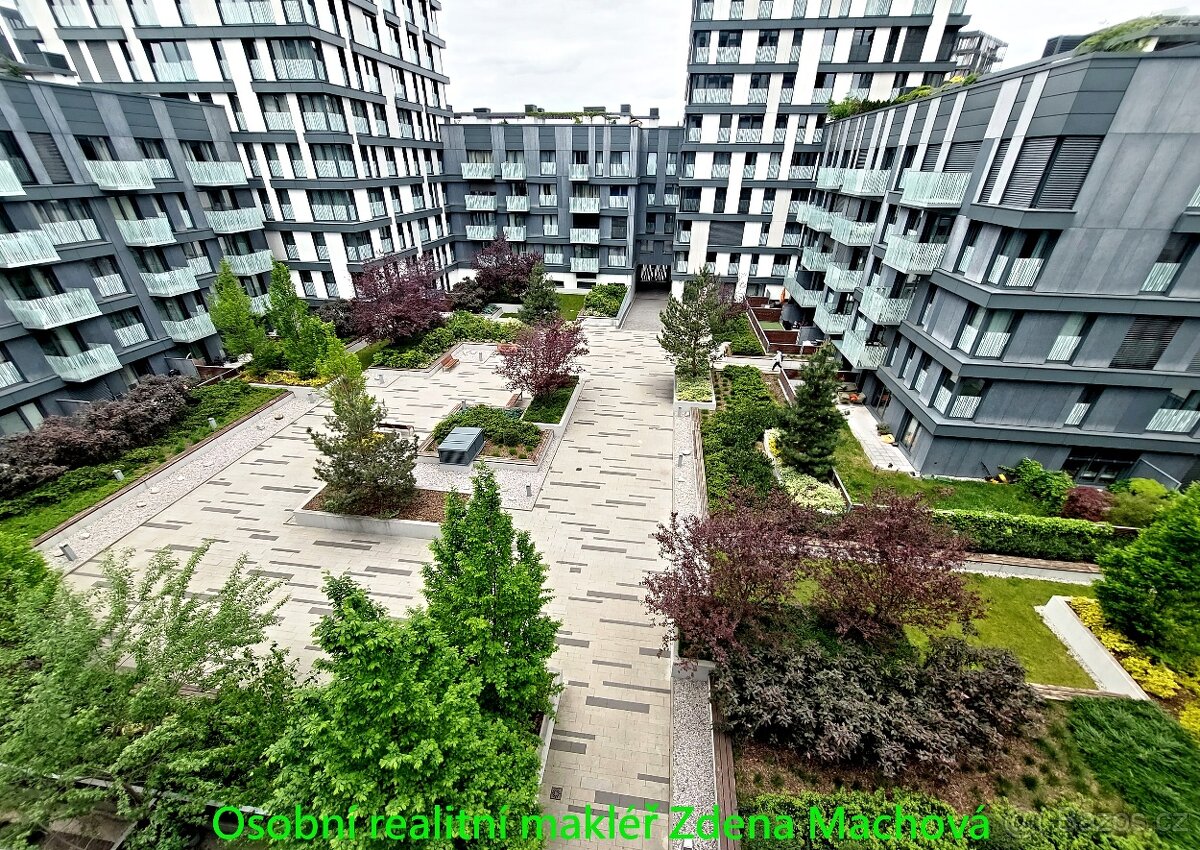 Pronájem bytu 1KK v ul. Olšanská, Praha 3 - 7