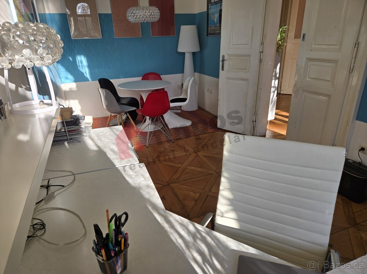 Pronájem kancelářských prostor Bolzanova - 66m2 - 7