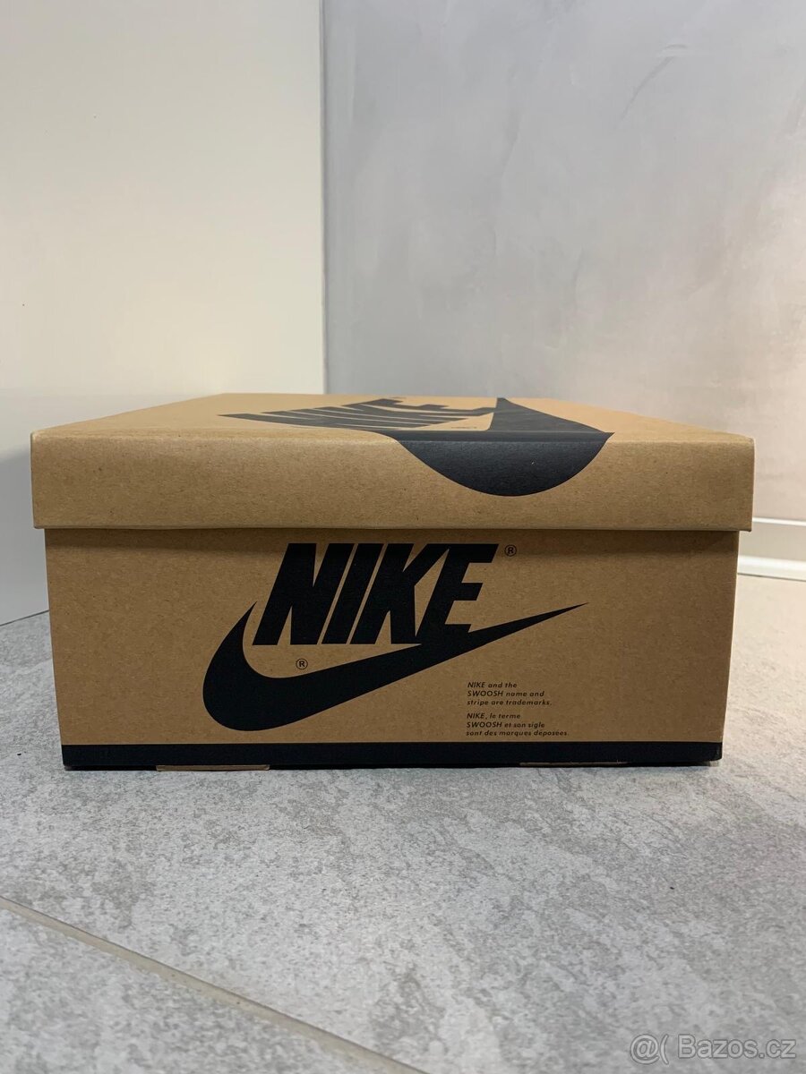 NIKE JORDAN 1 air zoom. 44,5 - 7