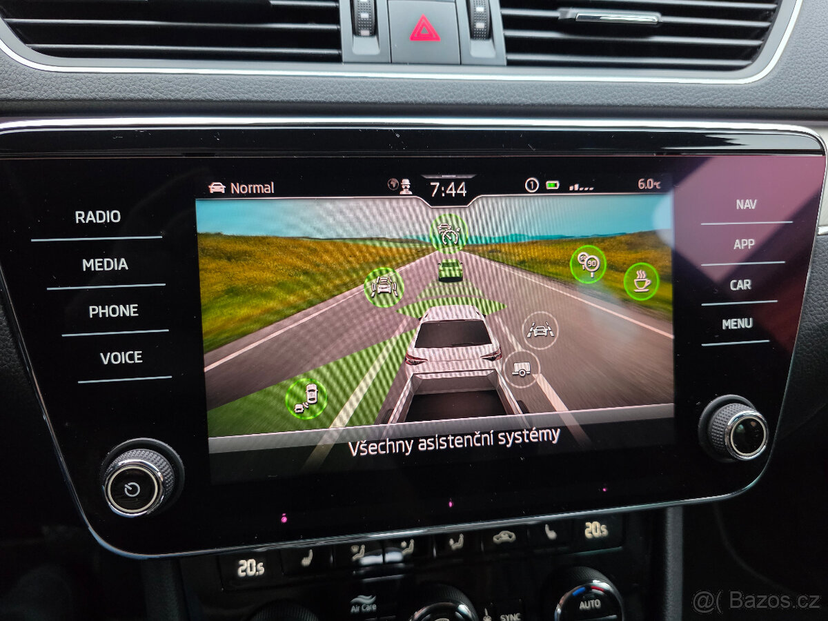 Škoda Superb, 2.0TDI 147kW L&K Matrix Webast - 7