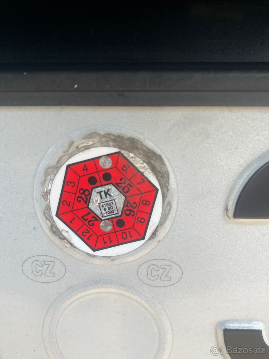 Škoda octavia II 1.6 TDi 77kw rok 2012 - 7