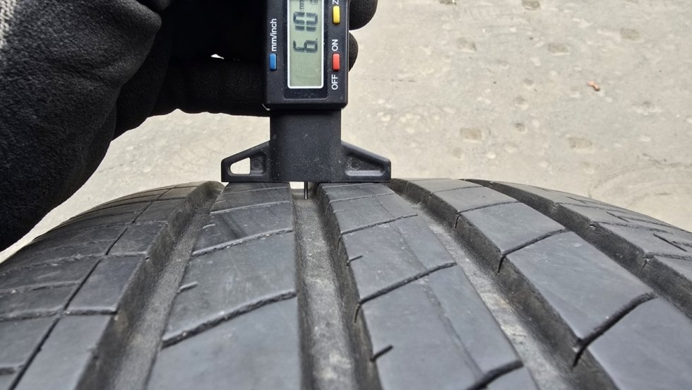 Letní pneu 215/45/18 Bridgestone - 7