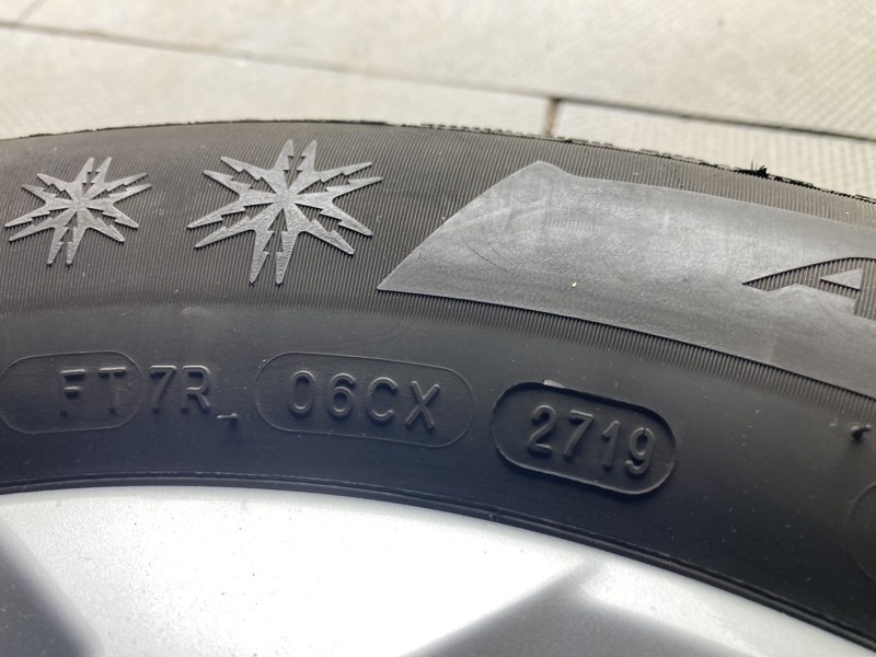 Alu kola AUDI Q2 - KAROQ - VW T-ROC zimní MICHELIN 205/60R16 - 7