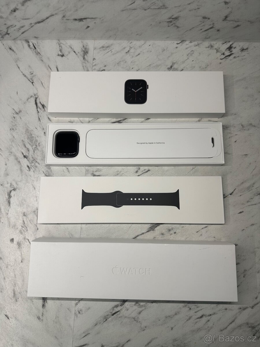 Apple Watch Series 6 44 mm GPS – kompletní balení - 7