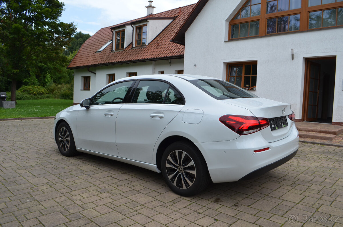 PRODÁM MERCEDES BENZ A 180D NOVÝ MODEL 2022 119.000KM DPH - 7