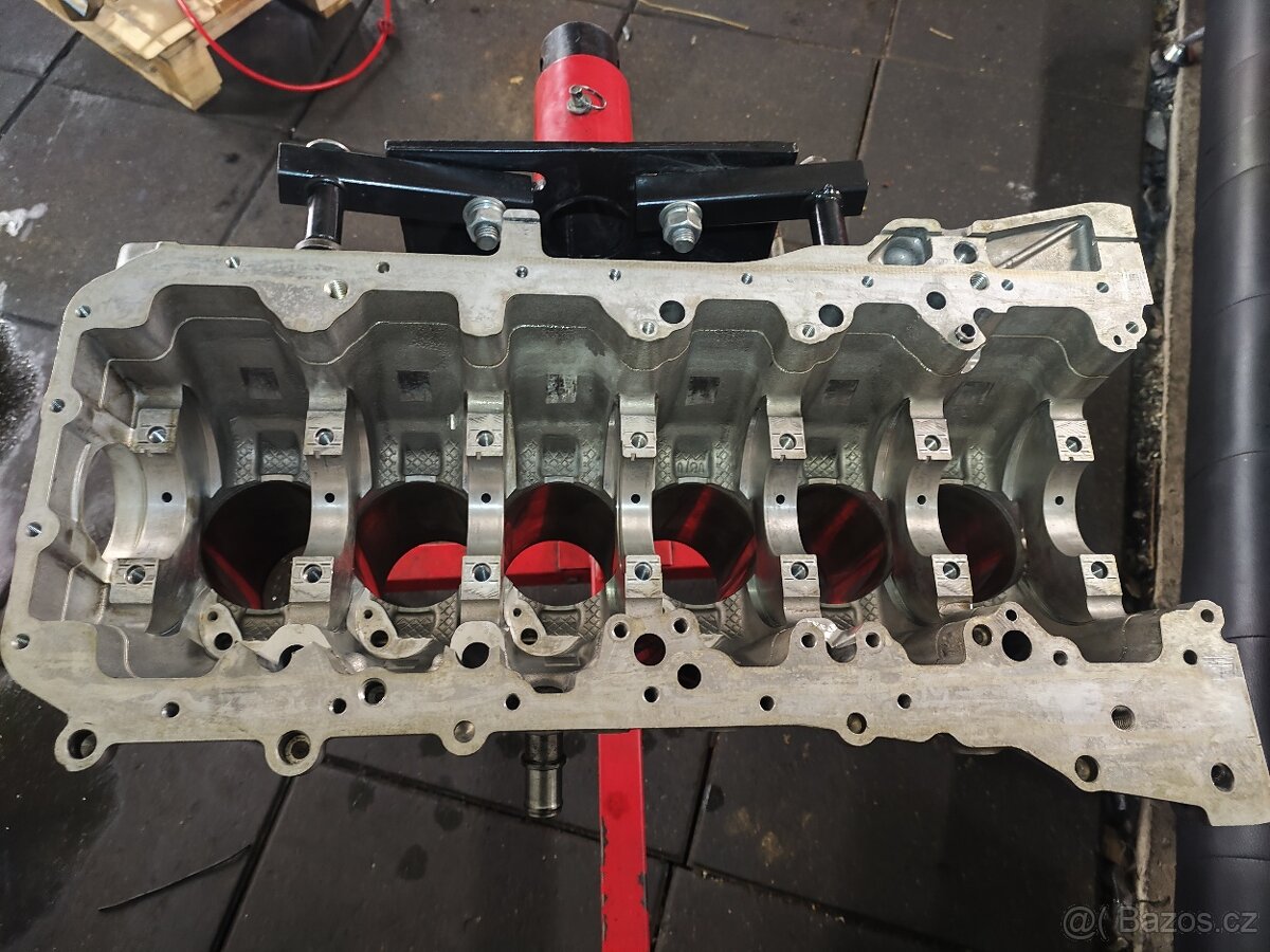 BMW motor N57 N57D30A N57D30B - nové - 7