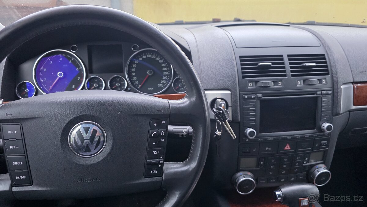 VW Touareg 4.2 V8 225kw - 7