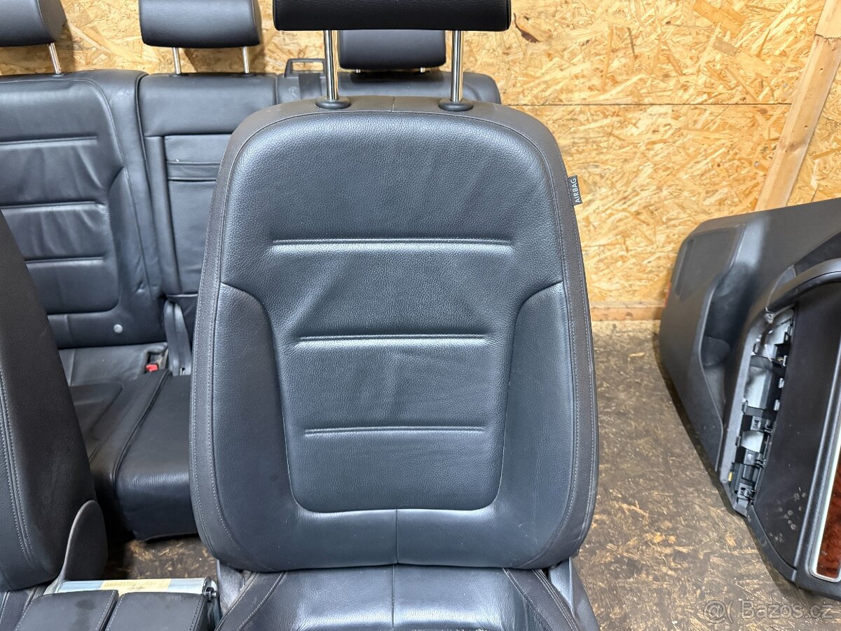 KOŽENÝ INTERIÉR VW TOUAREG 7P - 7