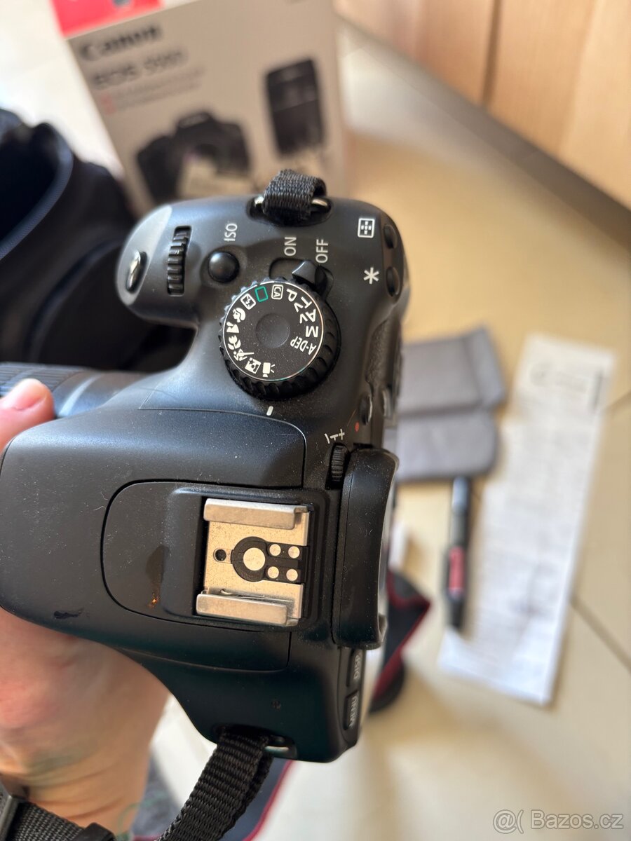 Zrcadlovka Canon EOS 550 D - 7