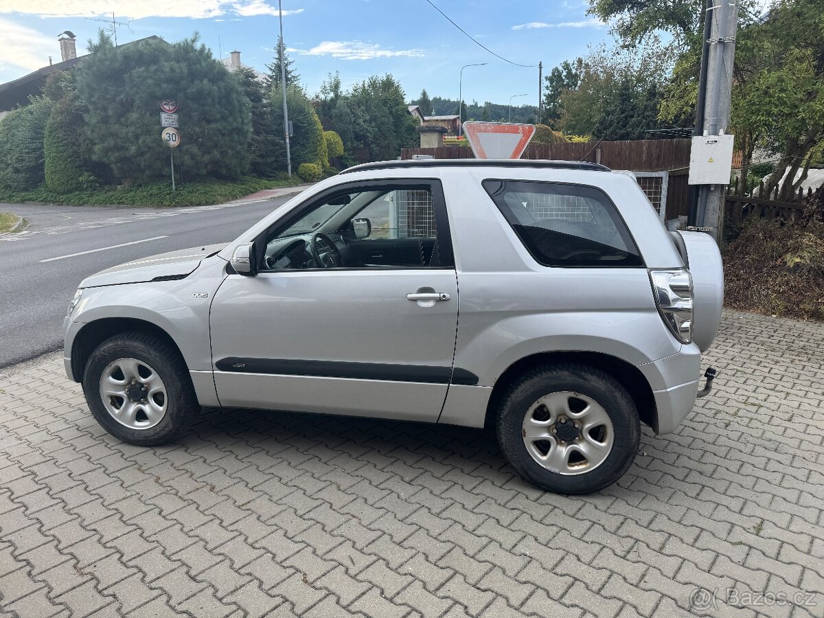 Prodám Suzuki Grand Vitara 1,9 nafta provoz 2010 - 7