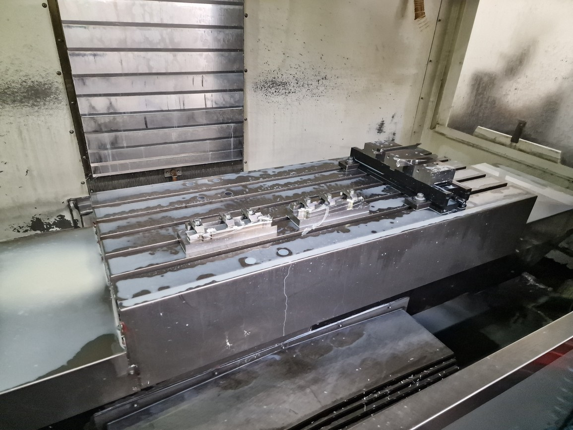 Vertikální obráběcí centrum HAAS VF 3SS - 7