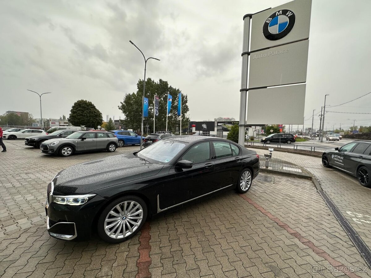 BMW 730d 286PS Ťažné Webasto VyhrievVolant VentilovaneSed - 7