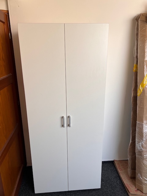 Kancelářský nábytek 4-5 lidí - Praha 9 - 7