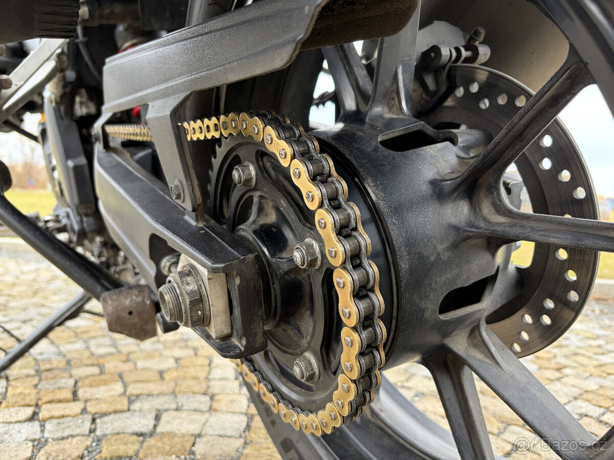 Suzuki V-Strom 1000 - 7