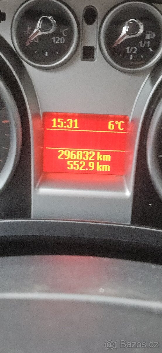 Prodám Ford Cmax 2008 2.0 D odpočet DPH - 7