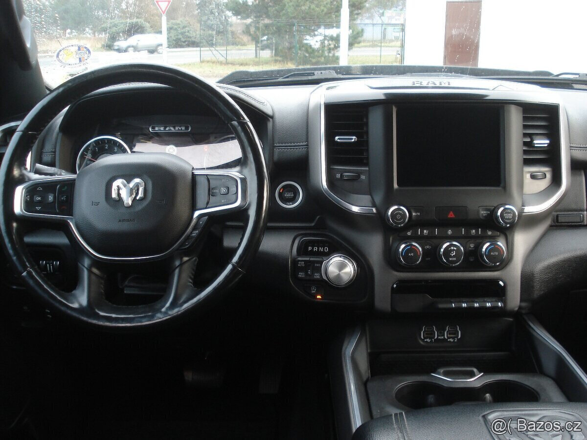 Dodge RAM 1500 LAREMIE 5.7 HEMI - 7