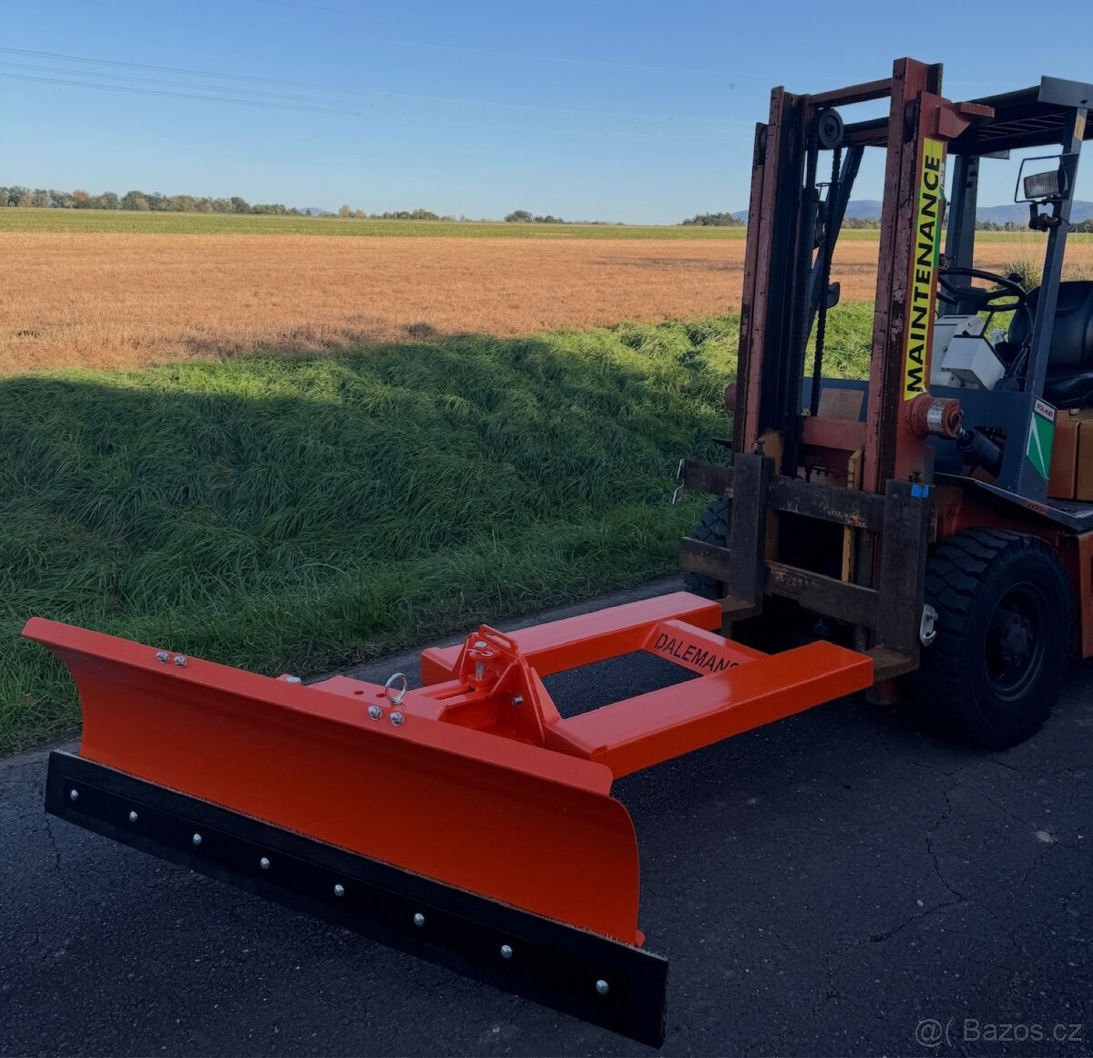 Kvalitní a velmi bytelný sněžný pluh šíře 150 cm. - 7