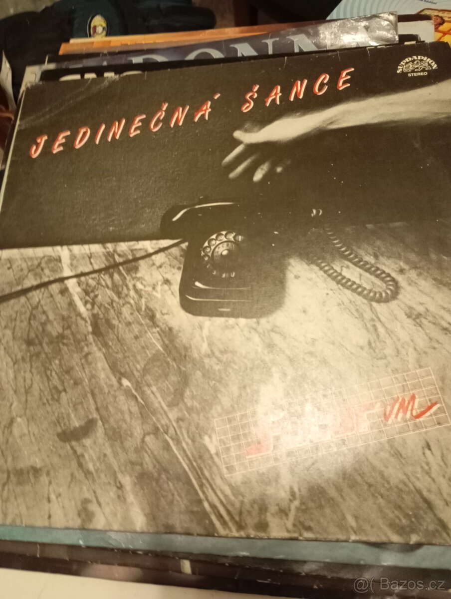 CD,Mc Lp a malý vinyl fota uvnitř - 7