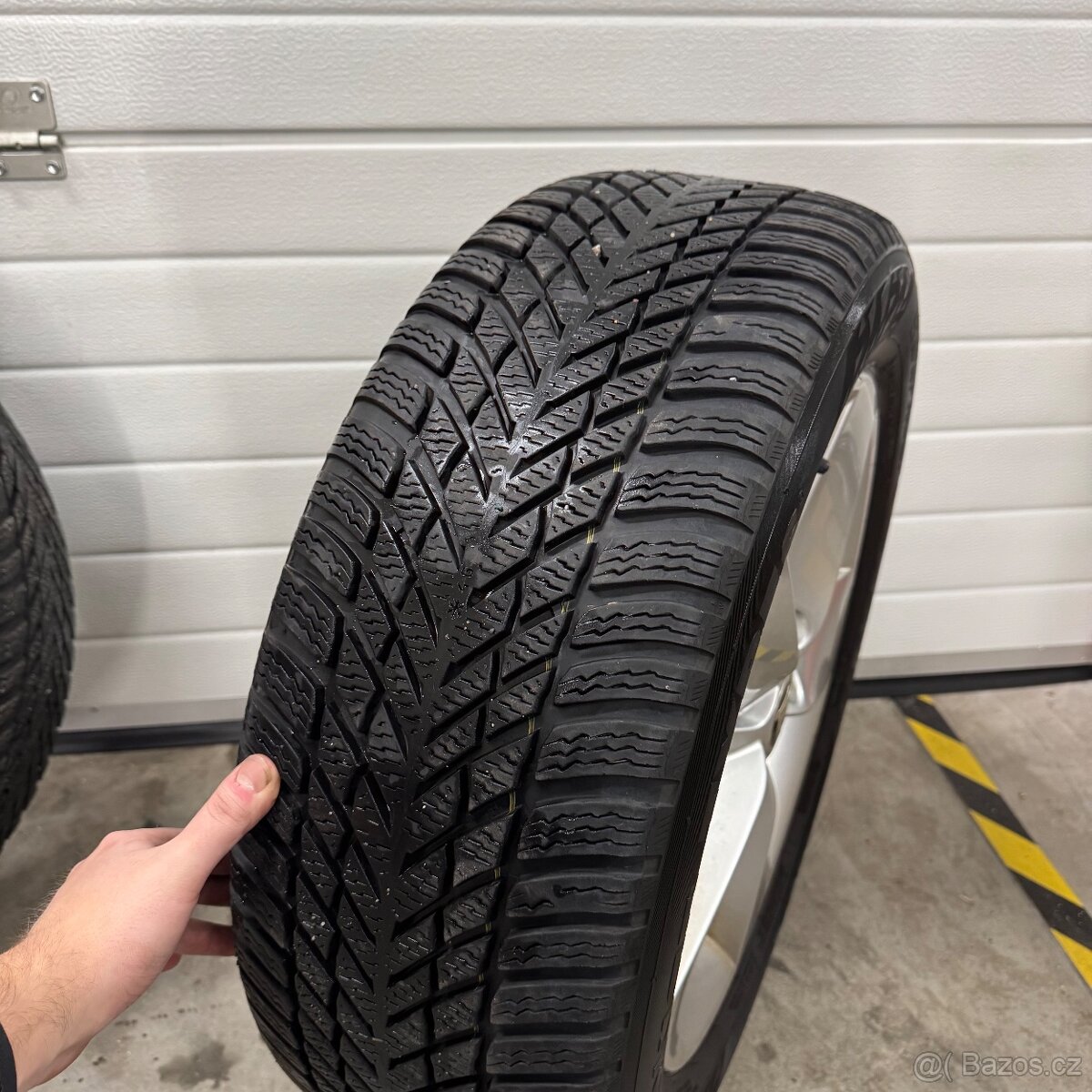 Zánovní zimní sada Karoq 225/55 r17 Nokian 7mm - 7