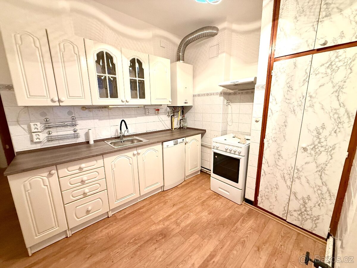 Pronájem bytu 3+1, Lanškroun, ul. Husova /Garáž/ - 7