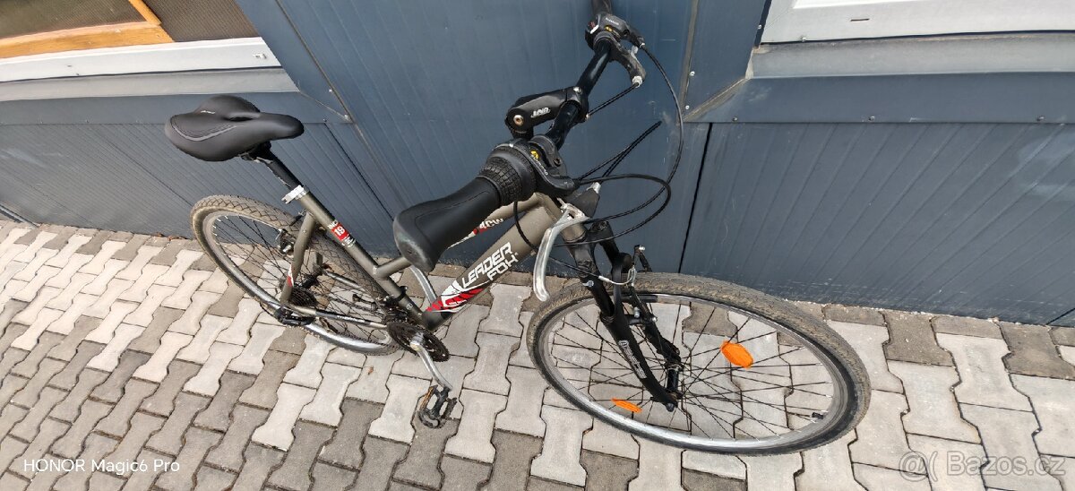 Trekingové kolo Leader Fox 19" - 7