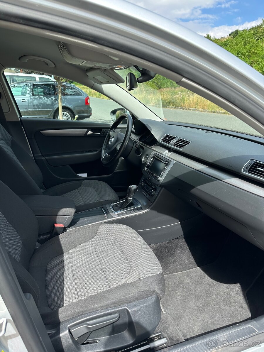 Volkswagen Passat - 7