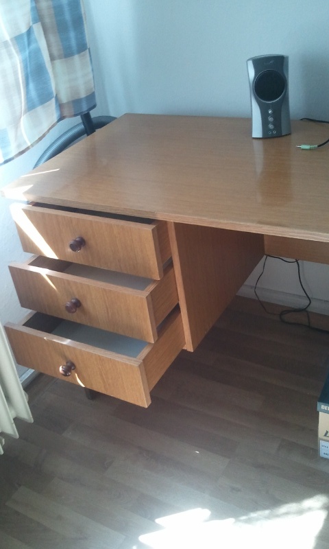 Stůl počítačový - 7