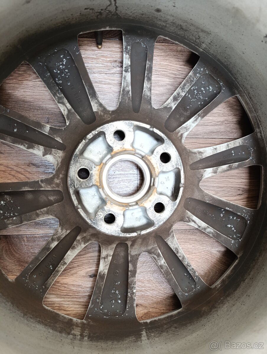 5x114,3 Mazda 7Jx17 ET50 číslo dílu 9965617070 alu disk - 7
