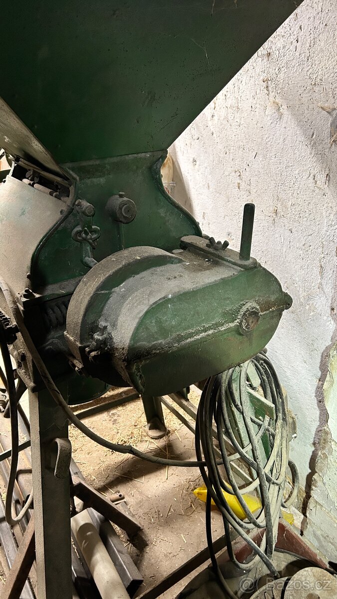 Šrotovník na obilí, válcový šroťák - 7