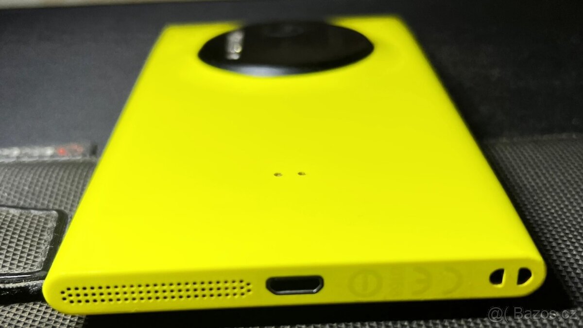 📱 Nokia Lumia 1020 – žlutá - 7