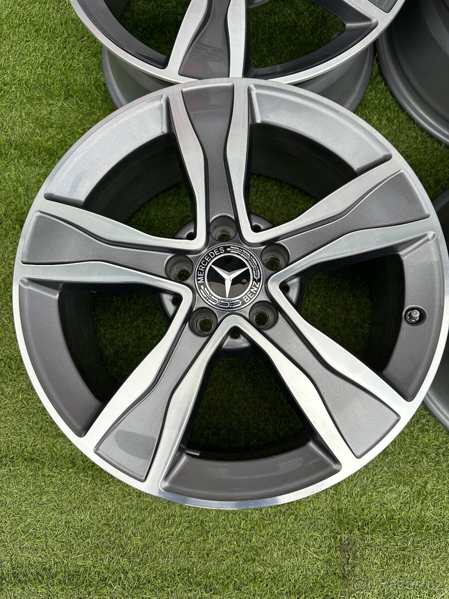 Mercedes C-Class W205 - ORIGINÁLNÍ SADA DISKŮ - 7