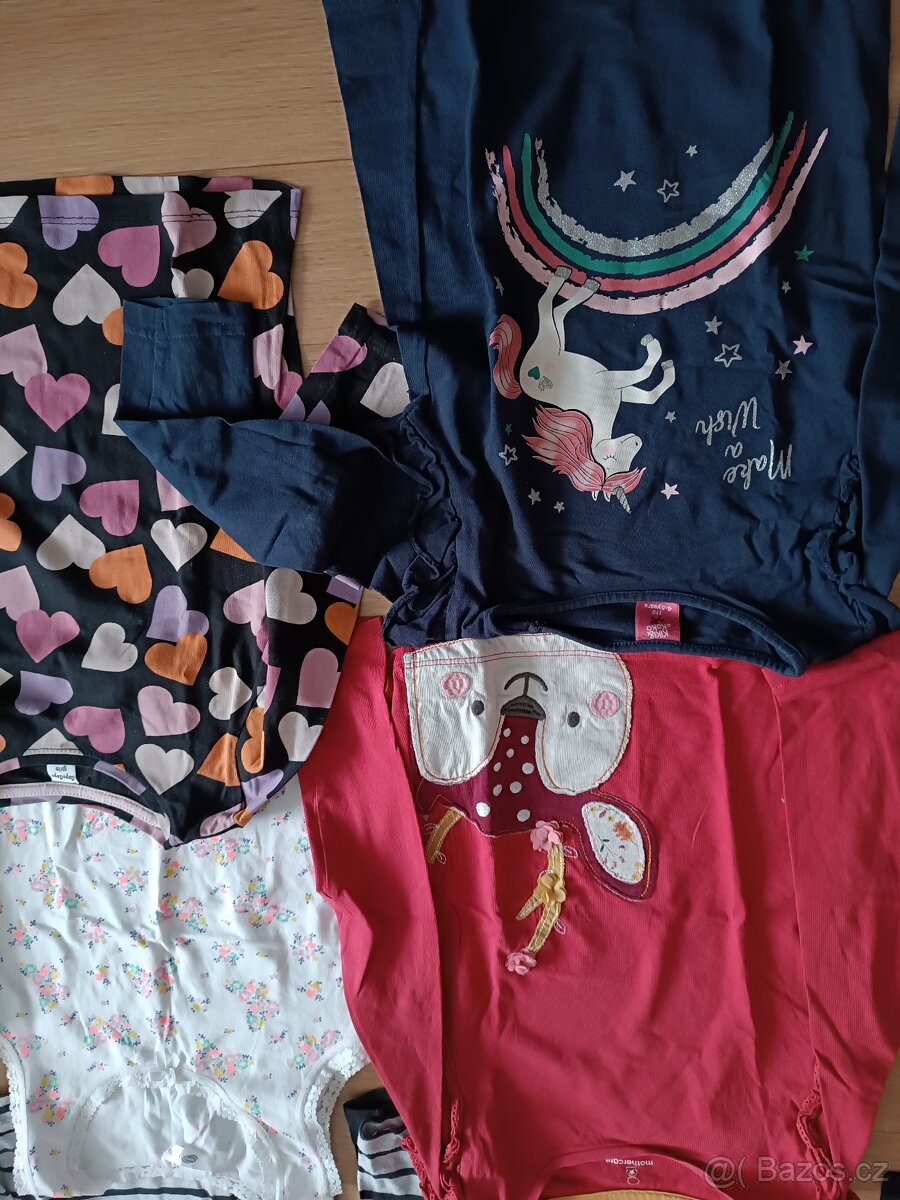 Set triček 104/110 - 7
