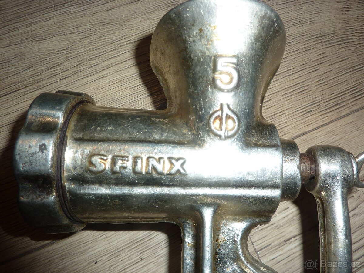 Starý mlýnek na maso SFINX vel.5 - 7