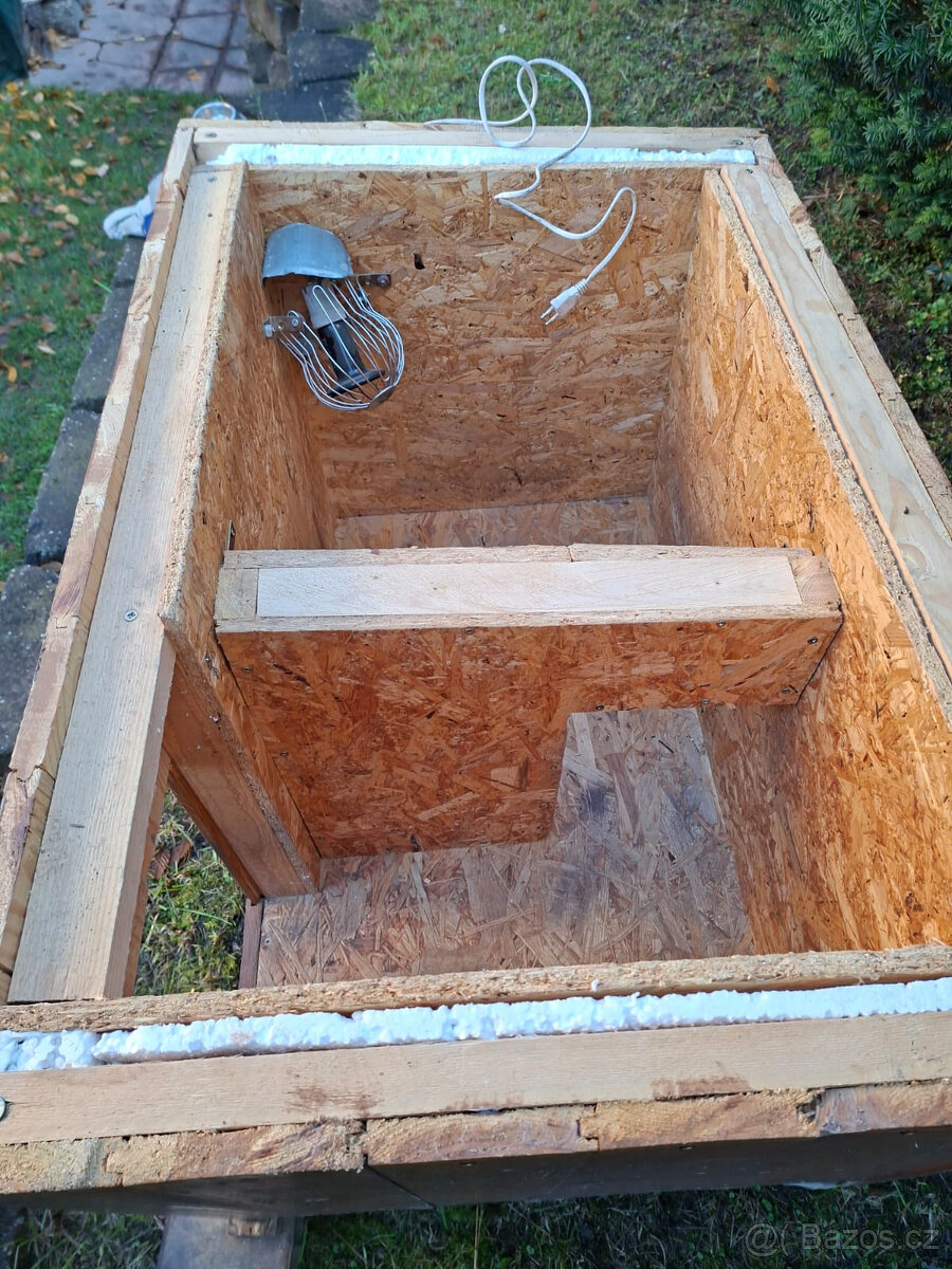 Bouda pro malého psa zateplená vyhřívaná - 7