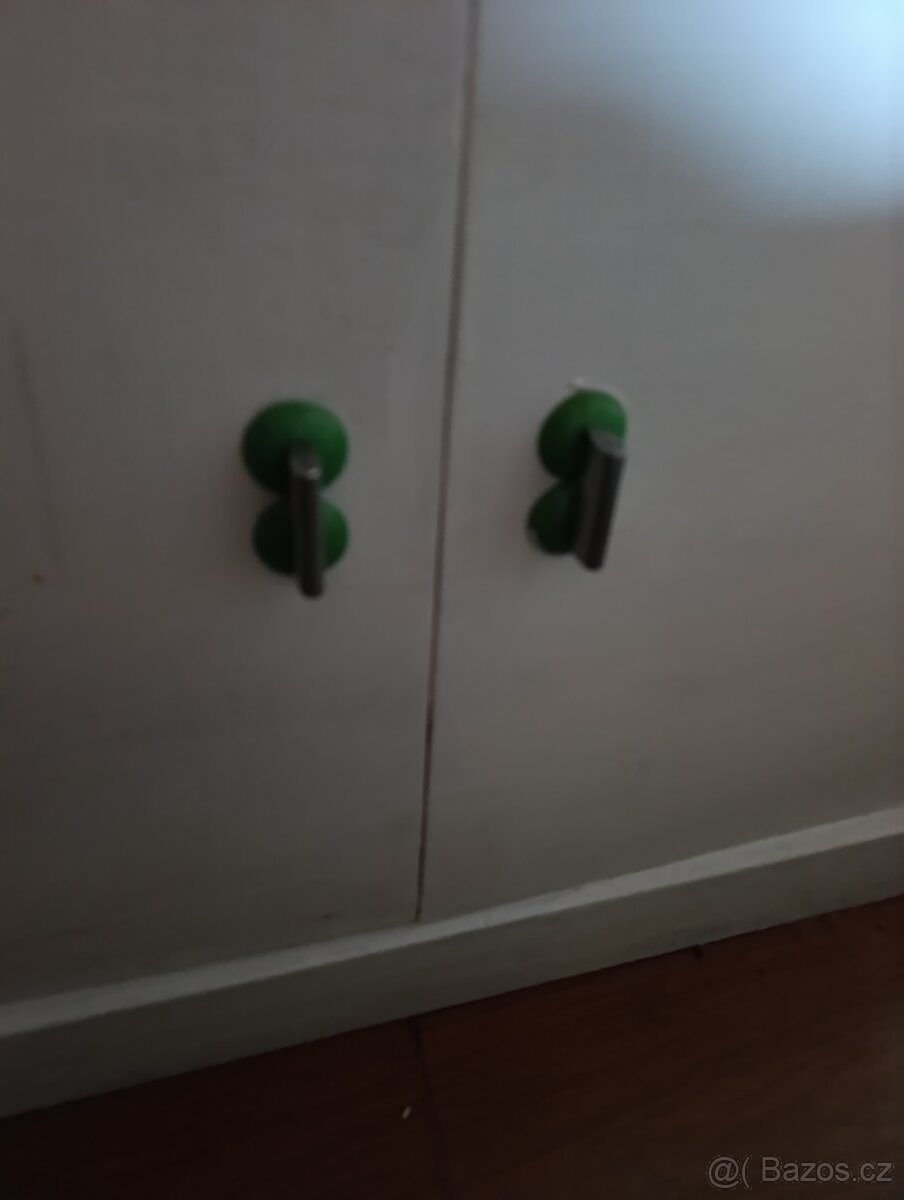 Starý nábytek za symbolickou cenu. - 7