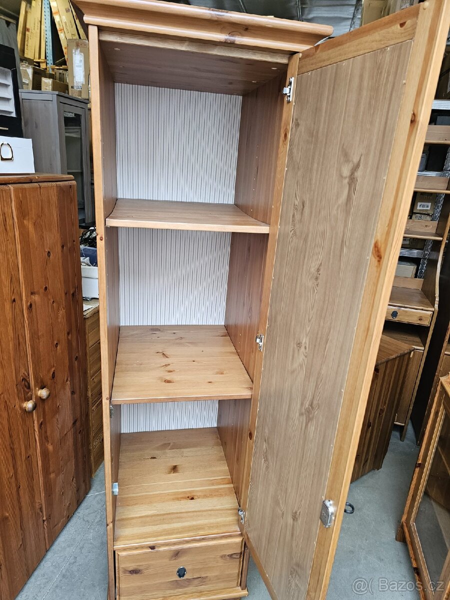 ZRCADLOVÁ SKŘÍŇ IKEA LEKSVIK - 7
